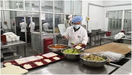 抗疫故事丨竭誠做好餐飲服務(wù)保障工作——記學(xué)生餐飲管理服務(wù)中心飲食一部張村的抗疫故事